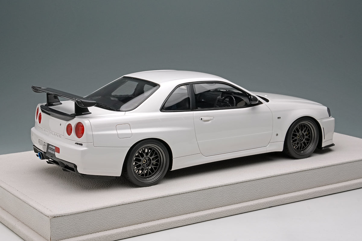 1/18 Built By Legends R34 in Shiranami White