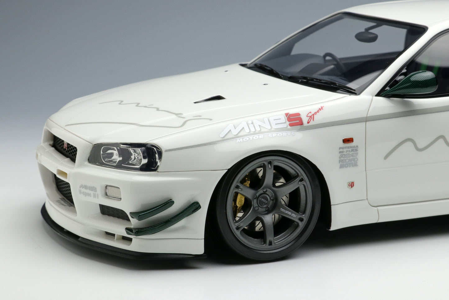 1/18 MINE'S R34 Demo Car