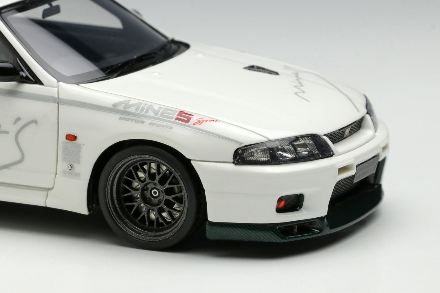1/43 Built By Legends MINE'S R33 Bespoke Build