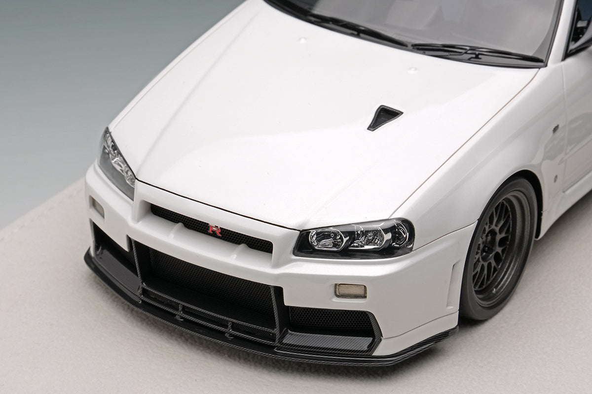 1/18 Built By Legends R34 in Shiranami White