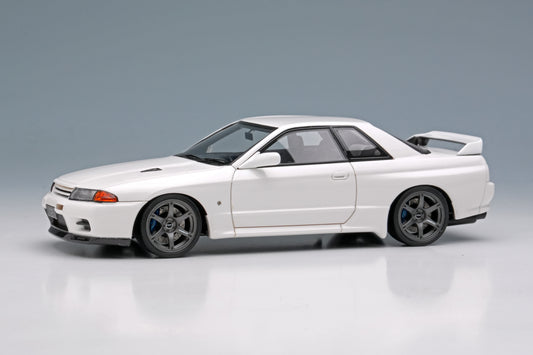 1/43 Built By Legends R32 in Shiranami White