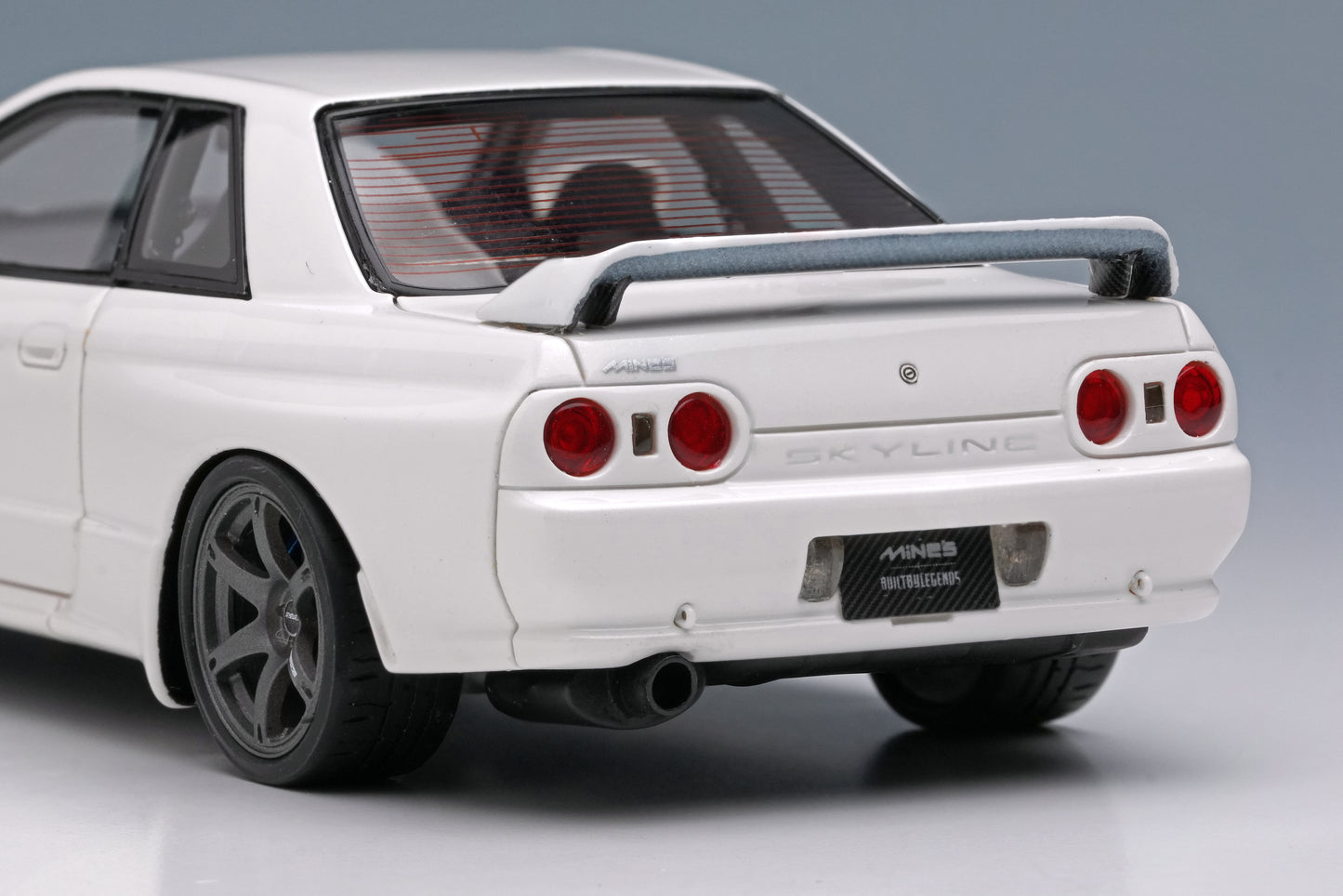 1/43 Built By Legends R32 in Shiranami White