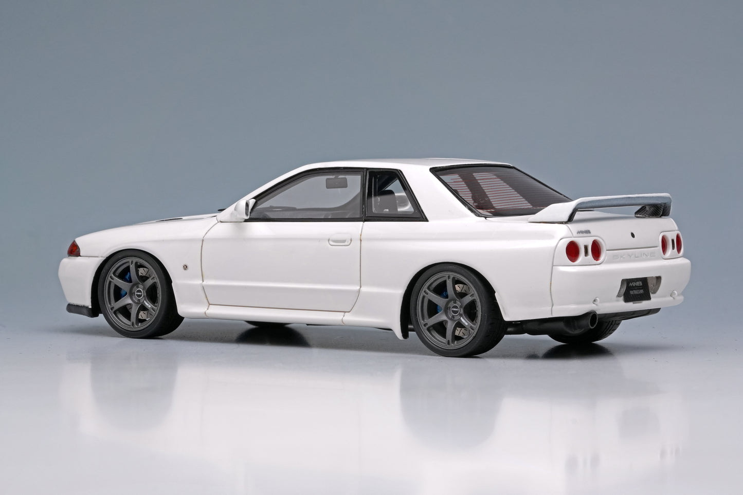 1/43 Built By Legends R32 in Shiranami White