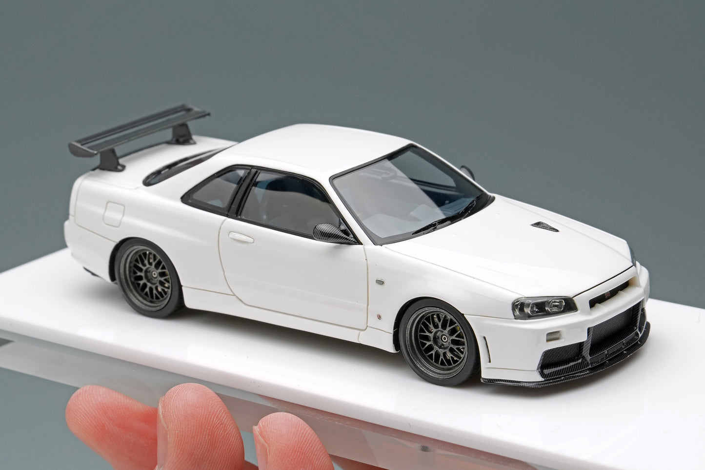 < Pre Order >  1/43 Built By Legends R34