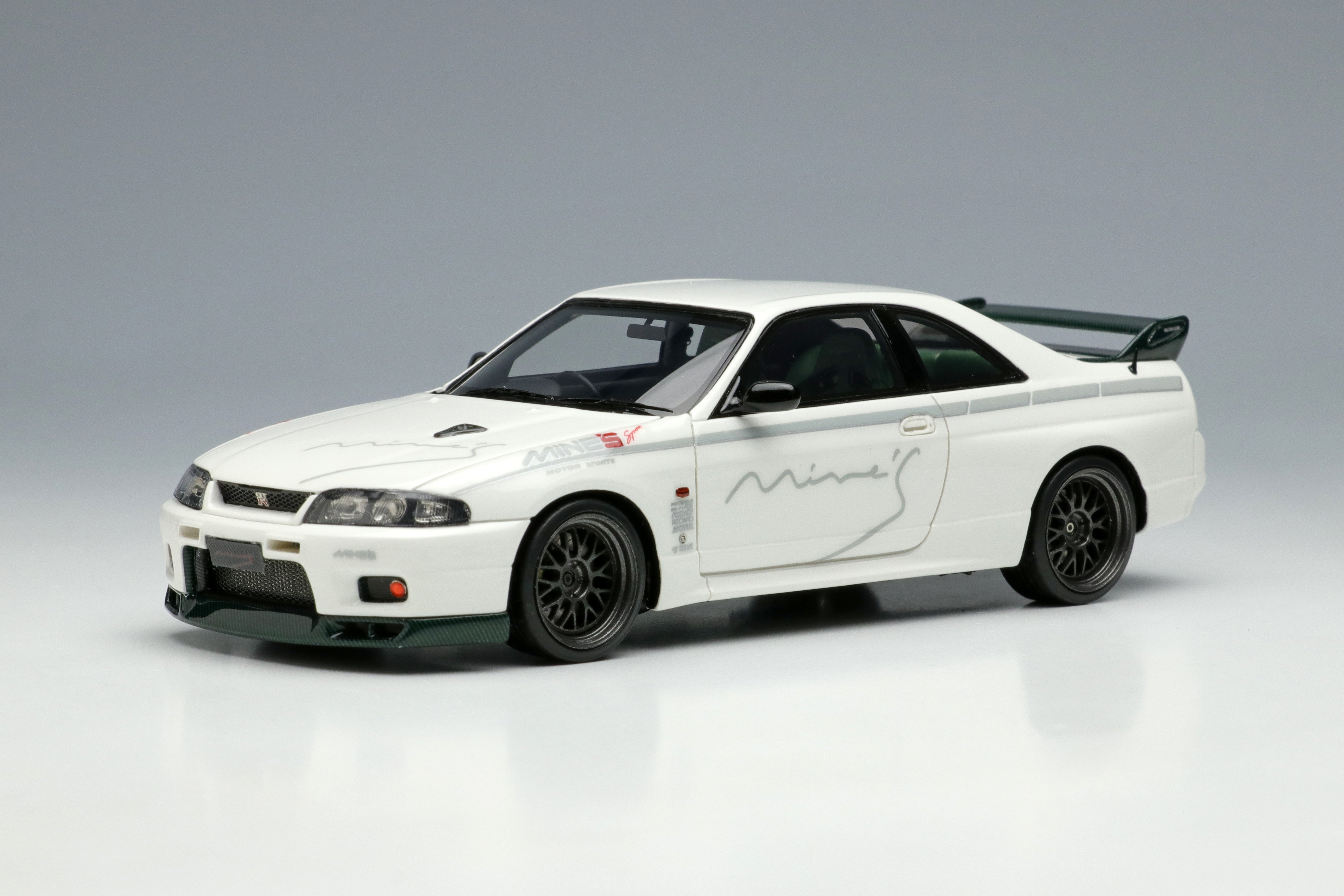 1/43 Built By Legends MINE'S R33 Bespoke Build – builtbylegends