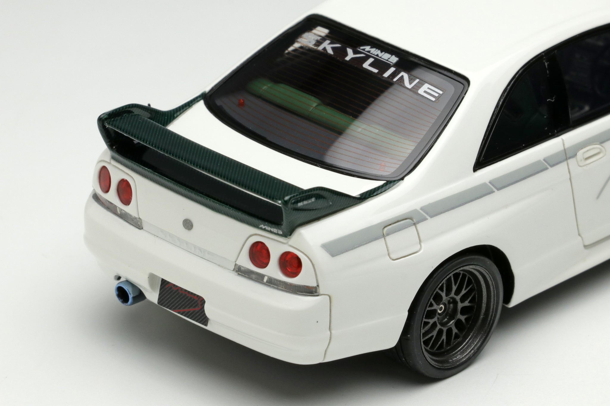 1/43 Built By Legends MINE'S R33 Bespoke Build – builtbylegends