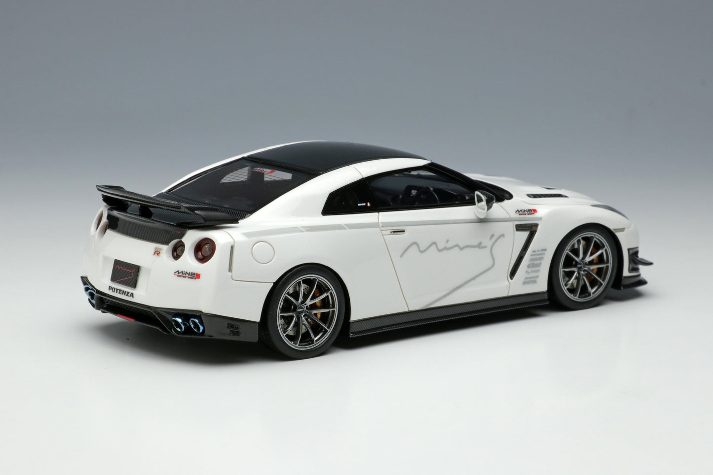 1/43 MINE'S R35 Demo Car