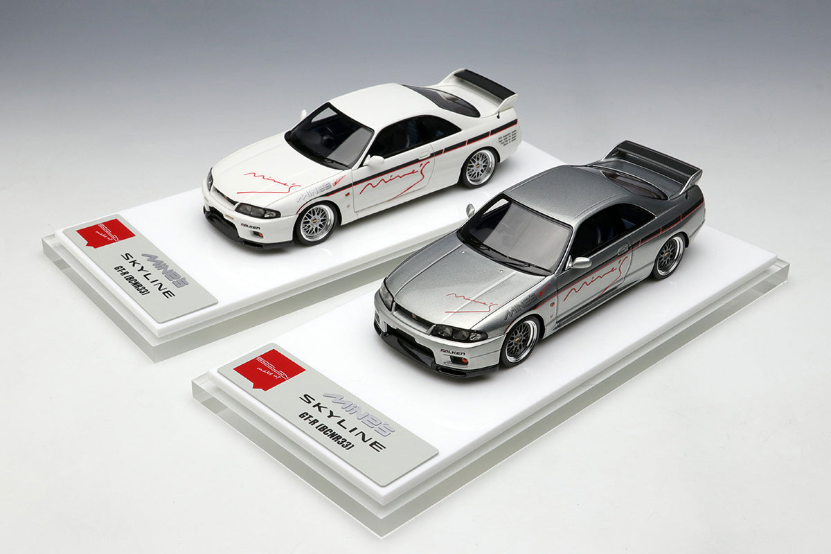 1/43 MINE'S R33 Demo Car in Sonic Silver