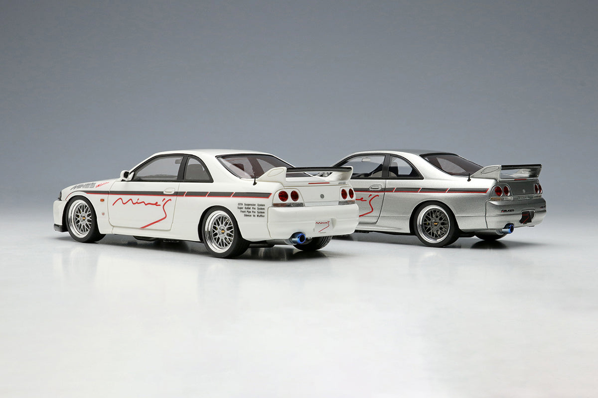 1/43 MINE'S R33 Demo Car in Sonic Silver – builtbylegends